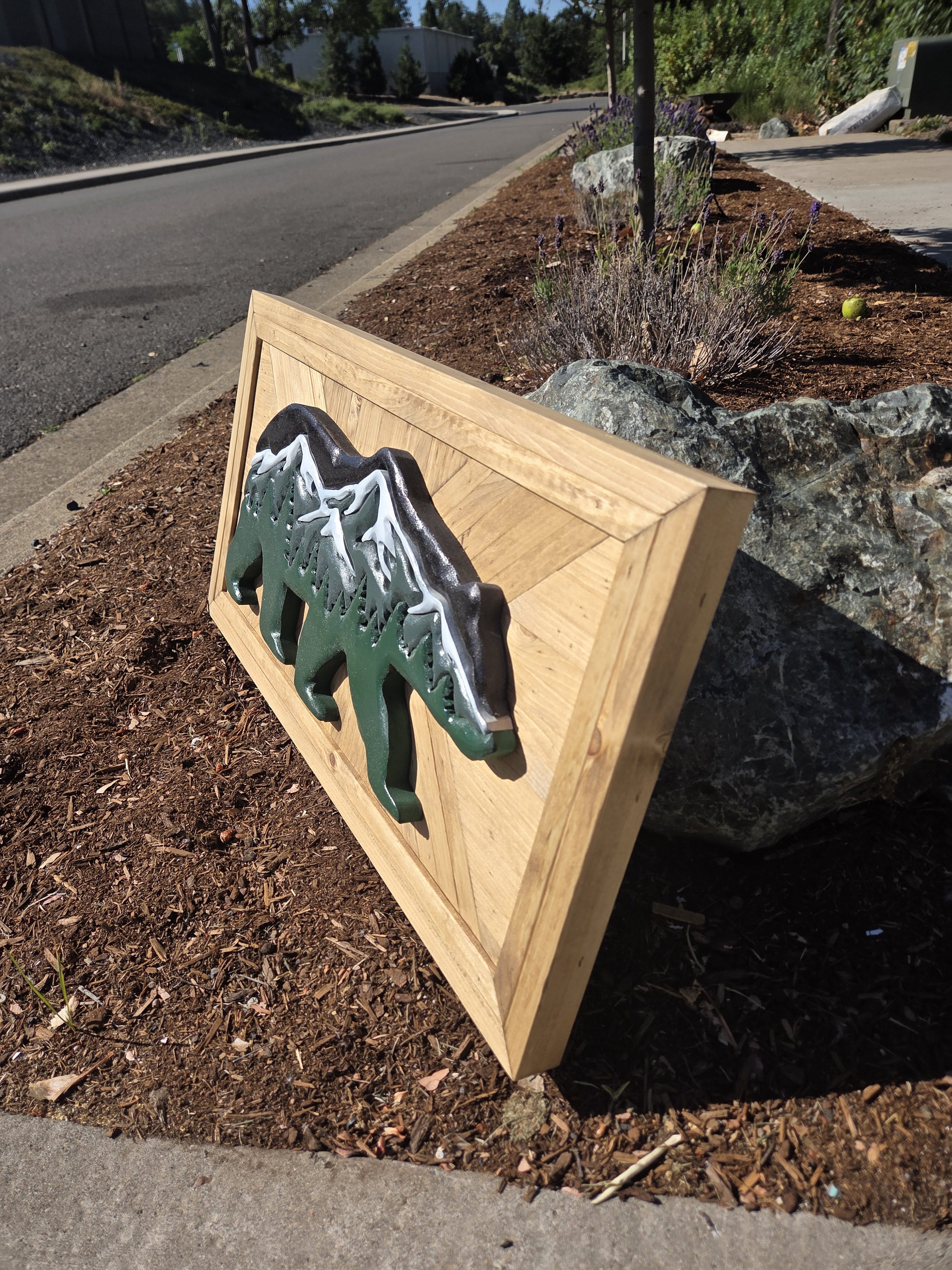 Mountain Bear Wood Sign - Image 4