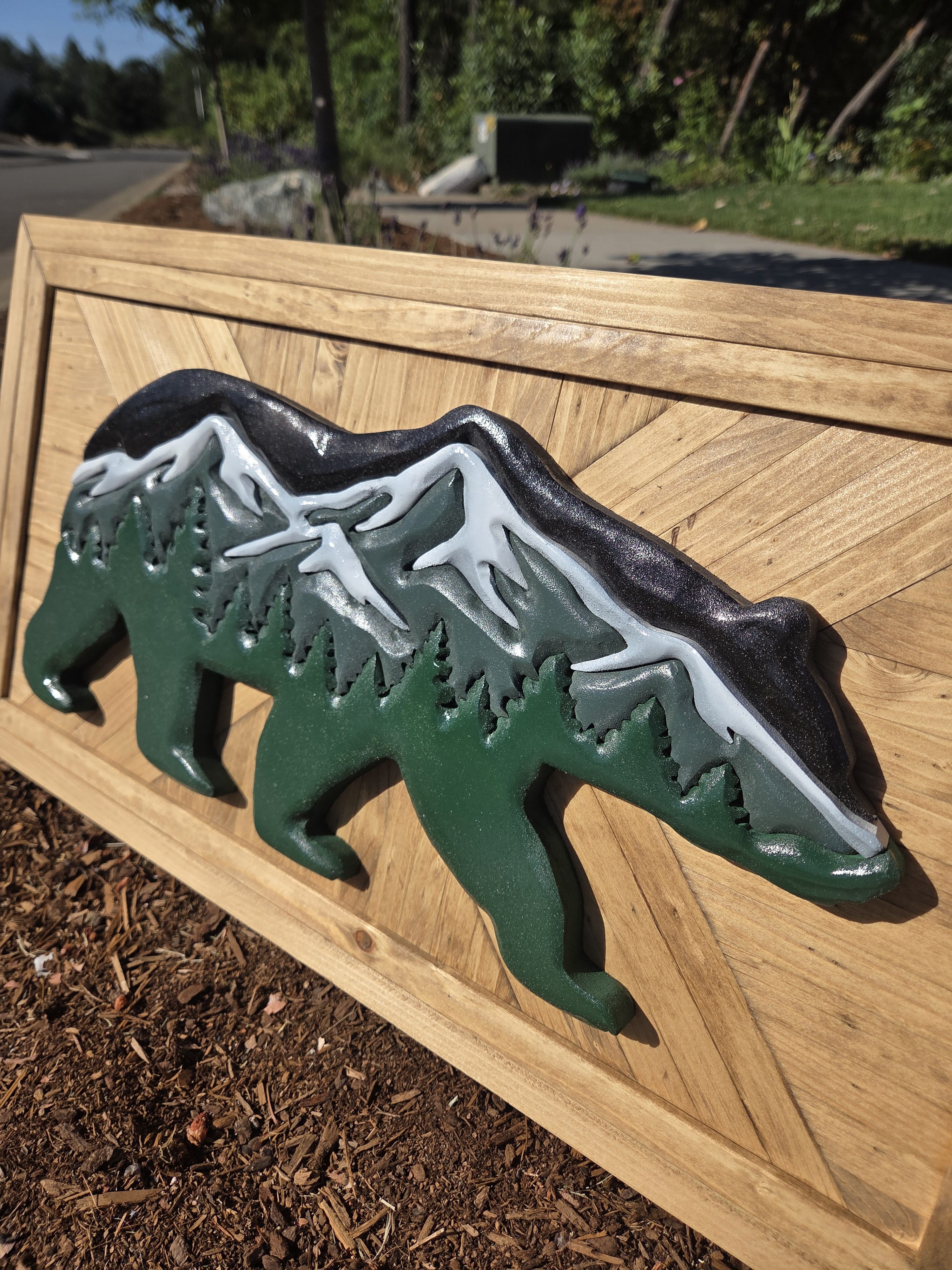 DIY Scroll Saw Bear Sign